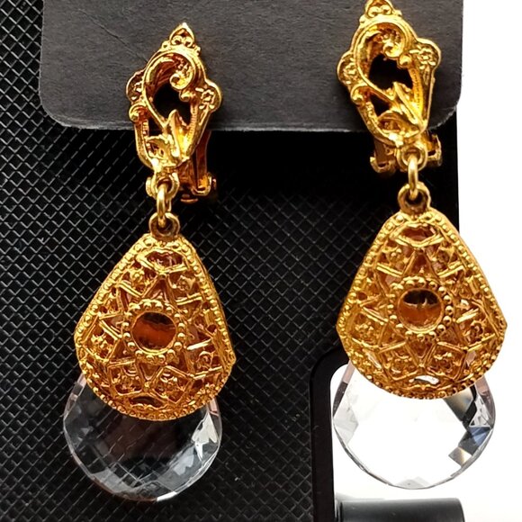 Gold Tone Filigree Clip-On Dangle Earrings Clear Faceted Teardrop Vintg-Inspired - Picture 4 of 9